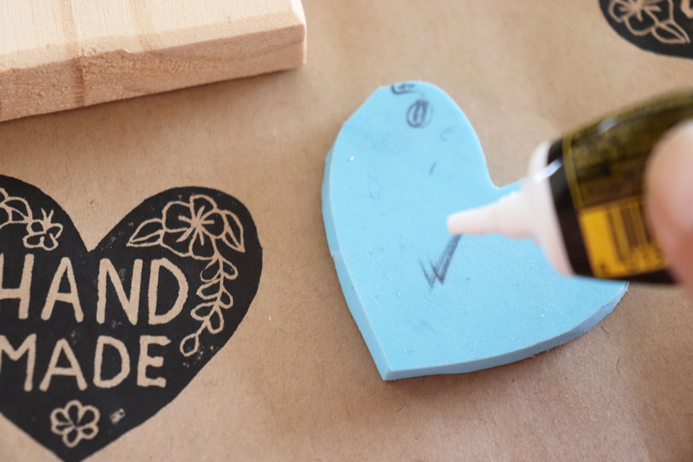 Gluing on rubber stamp